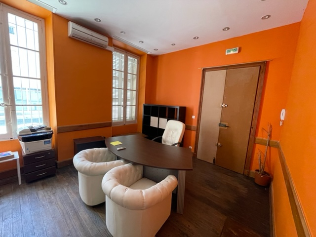 Photo Local commercial Carpentras 35 m2 image 2/3