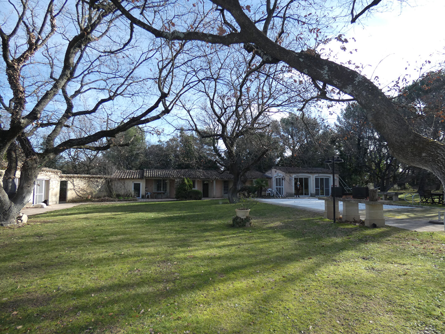 Photo CAROMB : Villa atypique  en pierre apparentes 350 m2 image 3/6