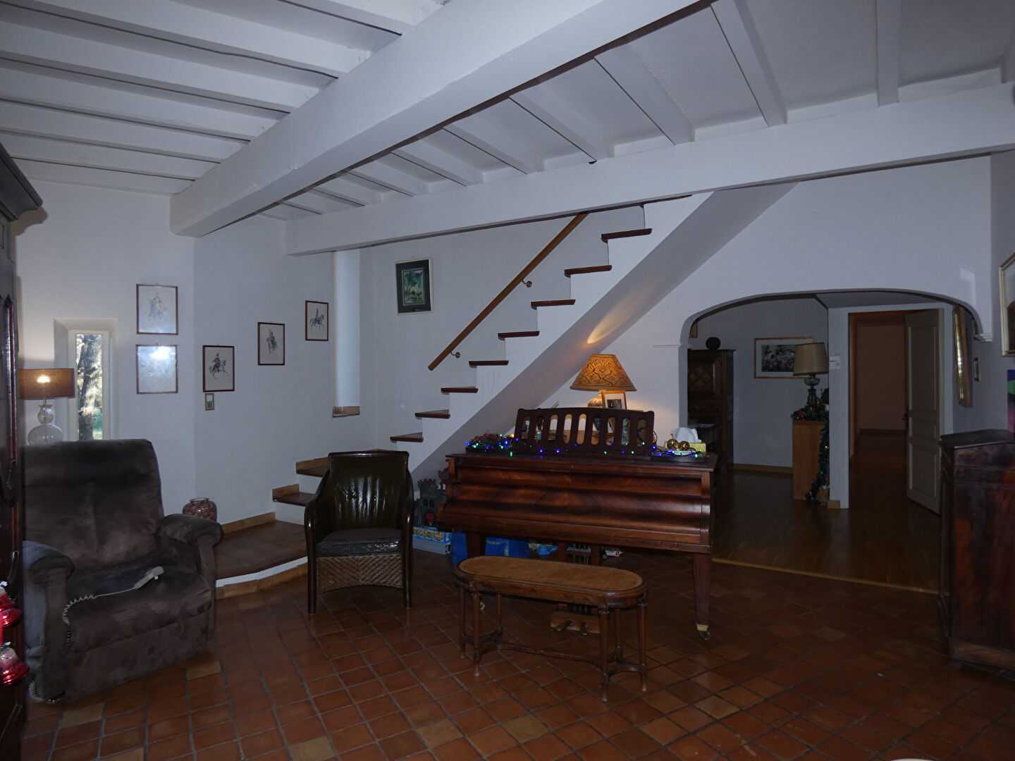 Photo CAROMB : Villa atypique  en pierre apparentes 350 m2 image 5/6