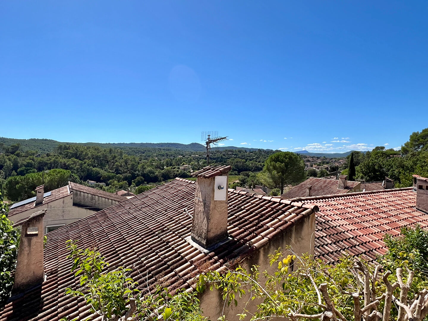 Agence immobilière de 
 La Provence Immobilière - CARCES - LA PROVENCE IMMOBILIERE 
