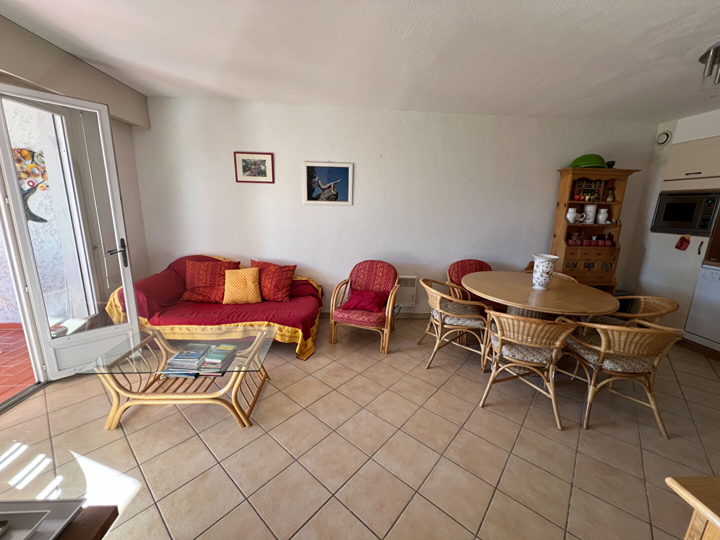 Photo Appartement 3 pièces avec terrasse, jardinet et vue dégagée - Résidence sécurisée à Carcès image 2/6