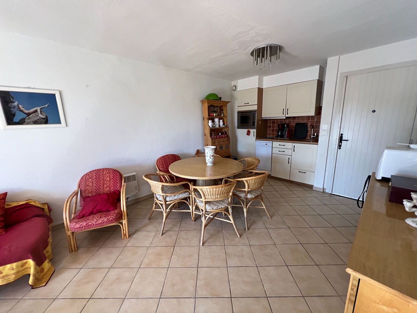 Photo Appartement 3 pièces avec terrasse, jardinet et vue dégagée - Résidence sécurisée à Carcès image 3/6