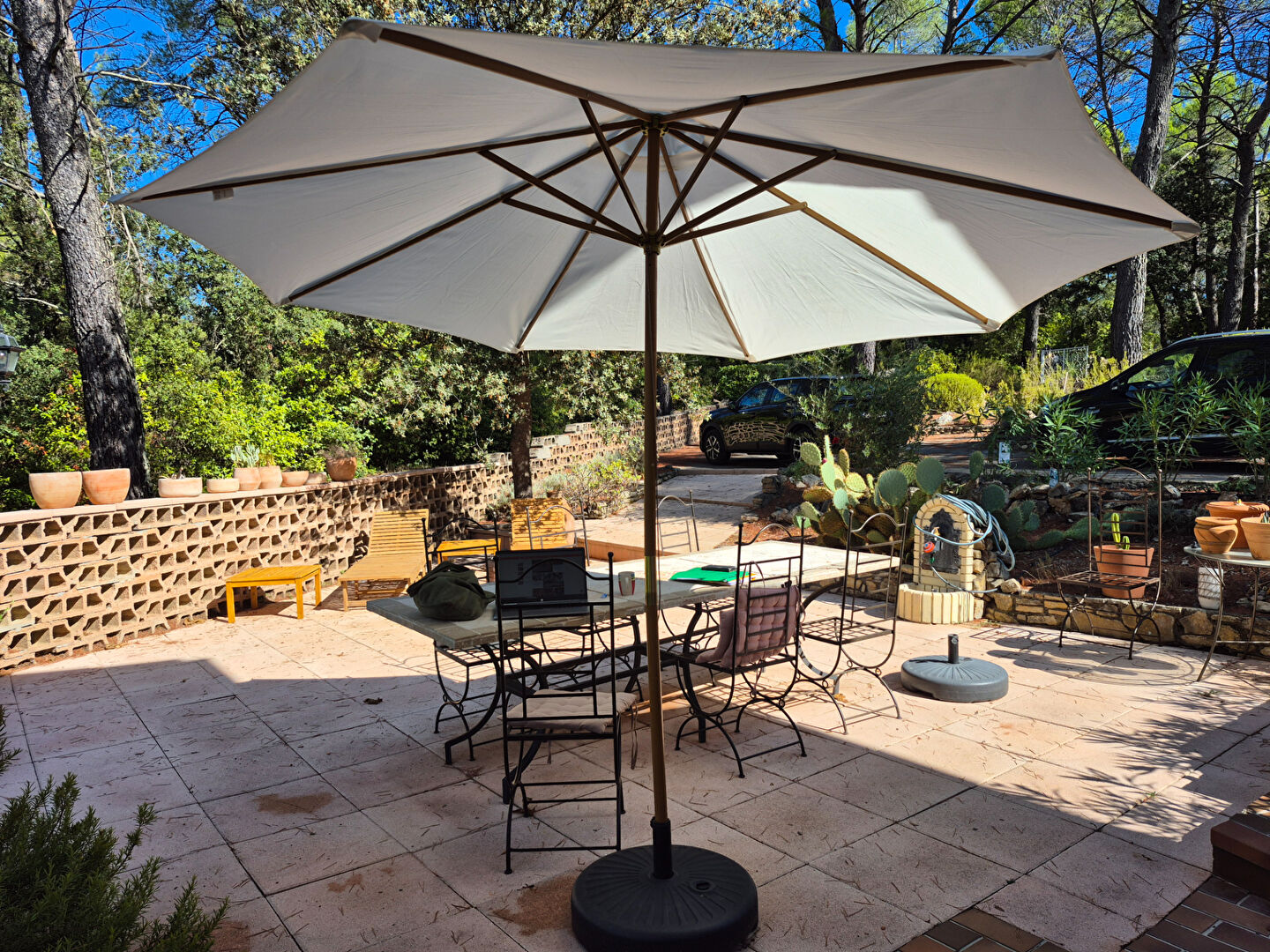 Bel appartement T3 avec terrasse privée dans résidence avec piscine