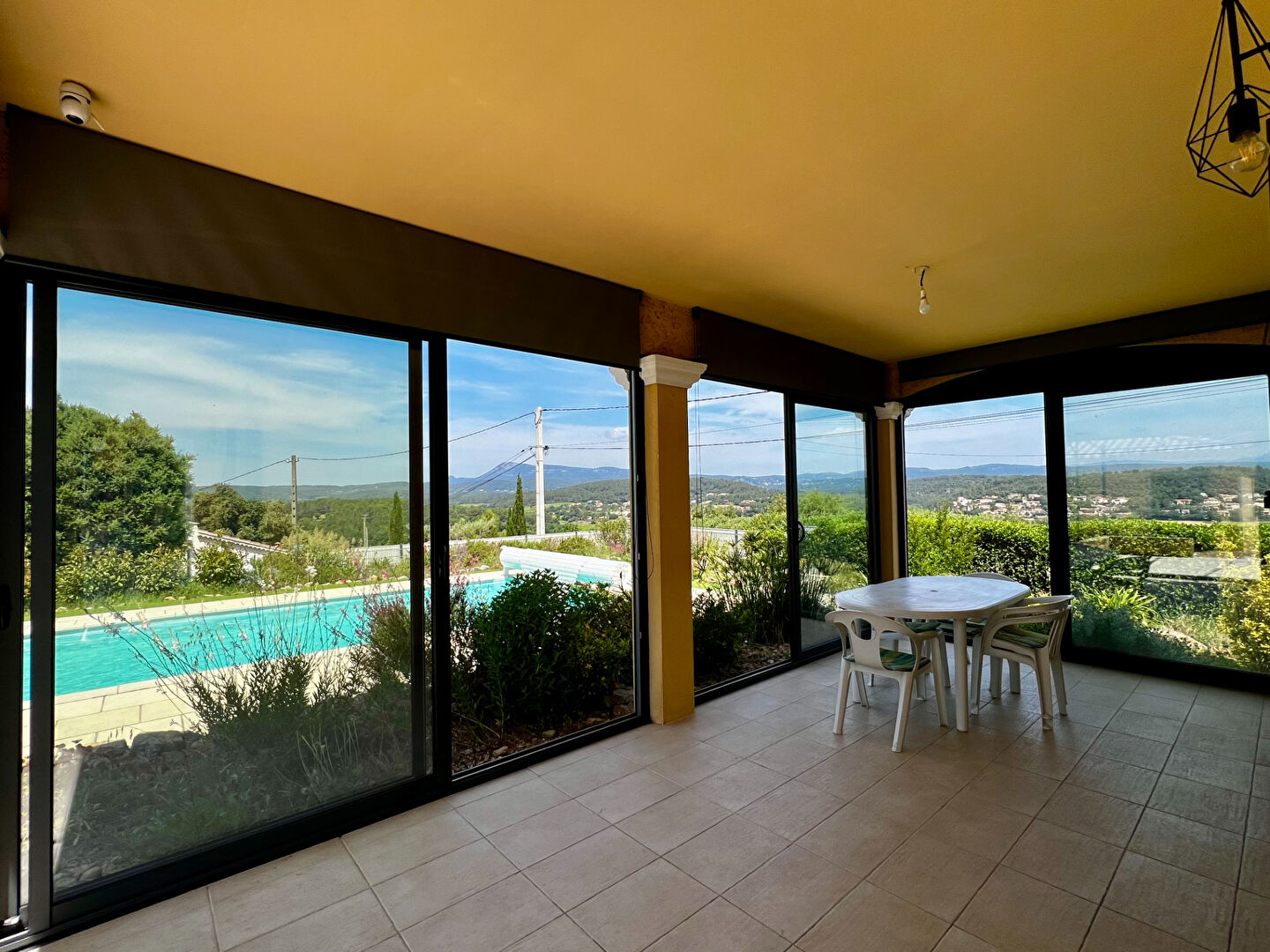 Agence immobilière de 
 La Provence Immobilière - CARCES - LA PROVENCE IMMOBILIERE 
