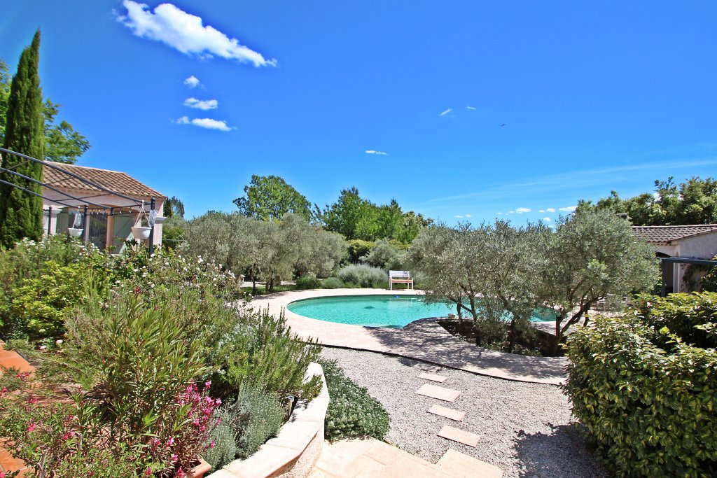 Agence immobilière de 
 La Provence Immobilière - CARCES - LA PROVENCE IMMOBILIERE 
