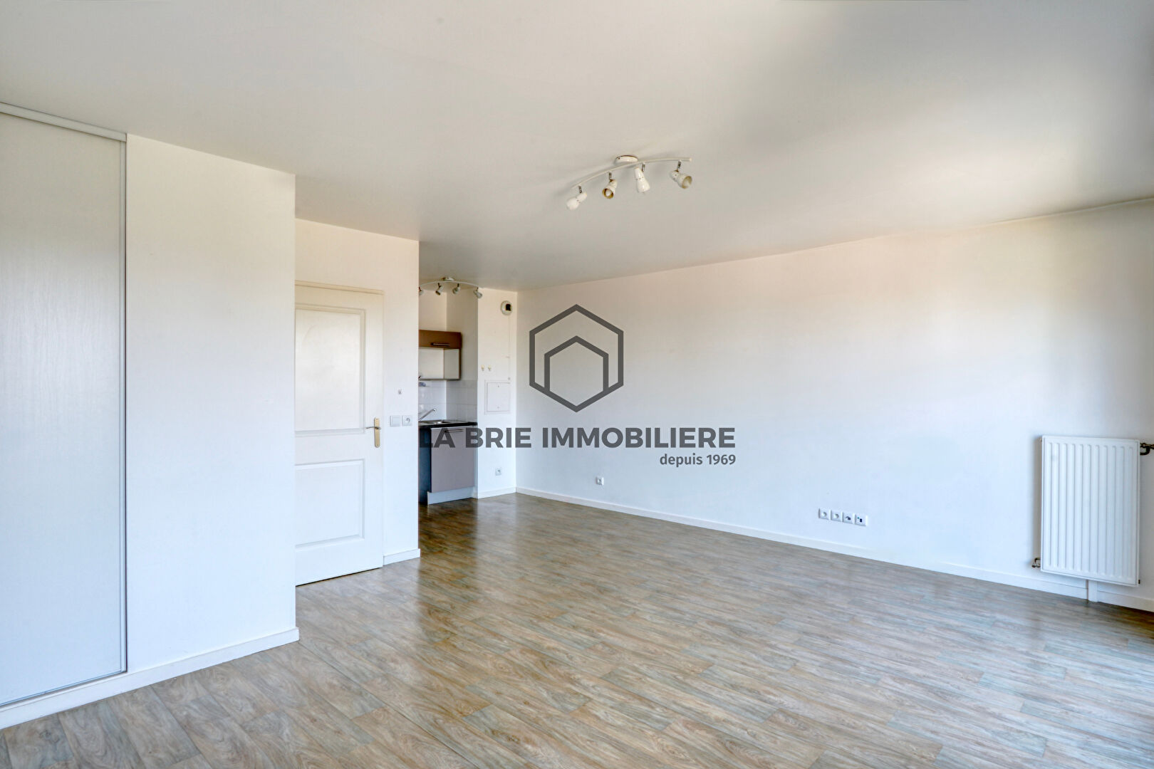 Photo Appartement Villecresnes 1 pièce(s) 35.80 m2 image 3/6