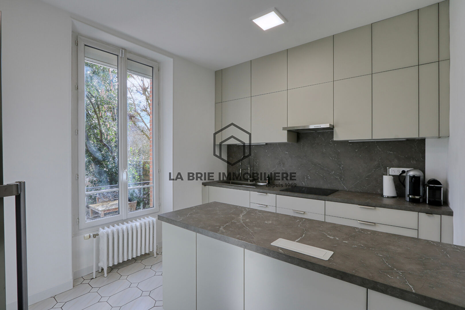 Photo Demeure d'exception Villecresnes 9 pièce(s) 235 m2 image 4/6