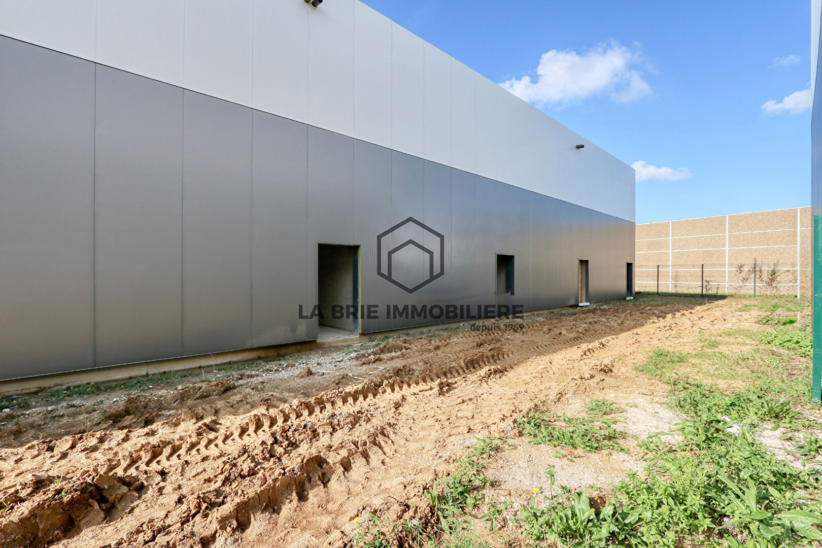 Photo Local d'activité Brie Comte Robert 120.9 m2 image 4/6