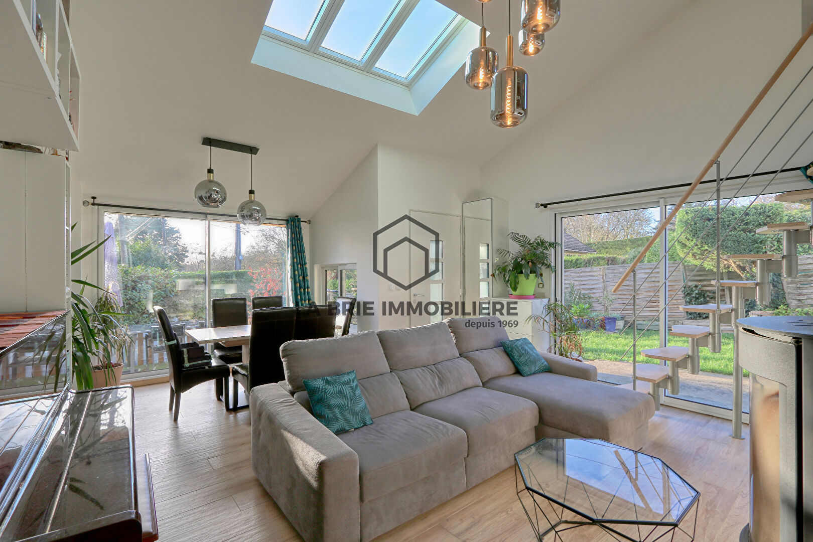 Photo Maison Boussy Saint Antoine/Limite Mandres les Roses 4 pièce(s) 70.01 m2 image 1/6