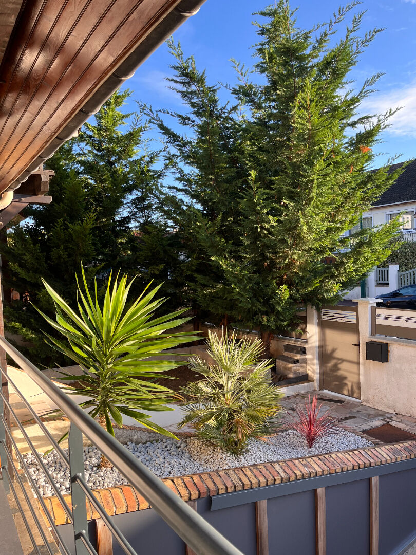 Photo Maison possédant un énorme potentiel image 2/6