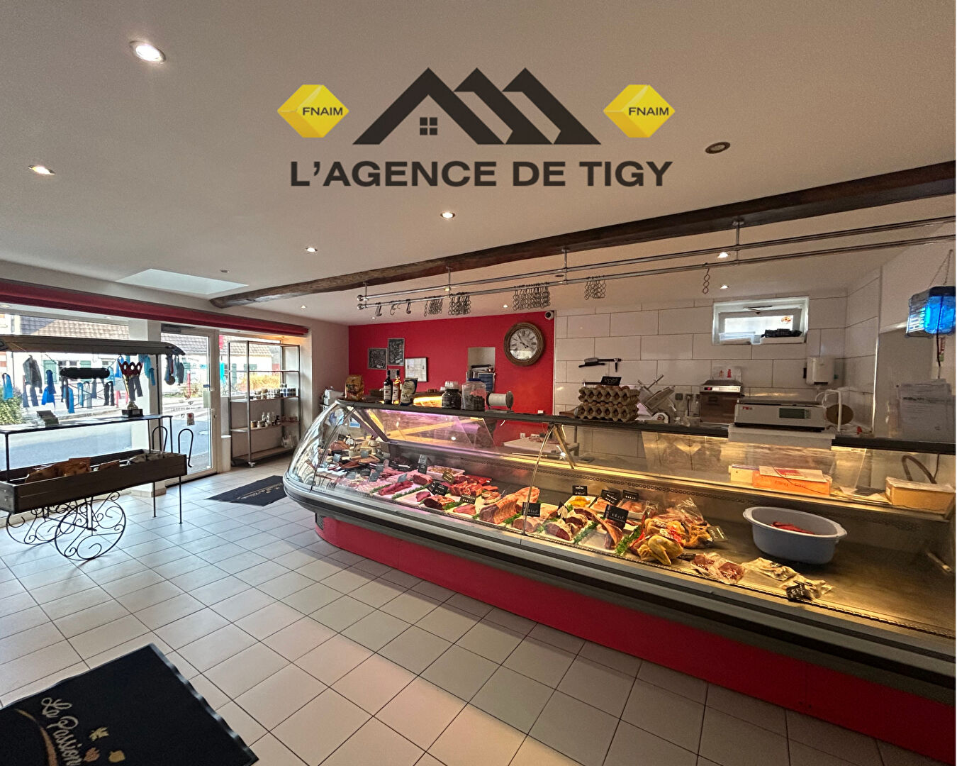 Photo A VENDRE IMMEUBLE  A USAGE COMMERCIAL ET HABITATION image 3/6