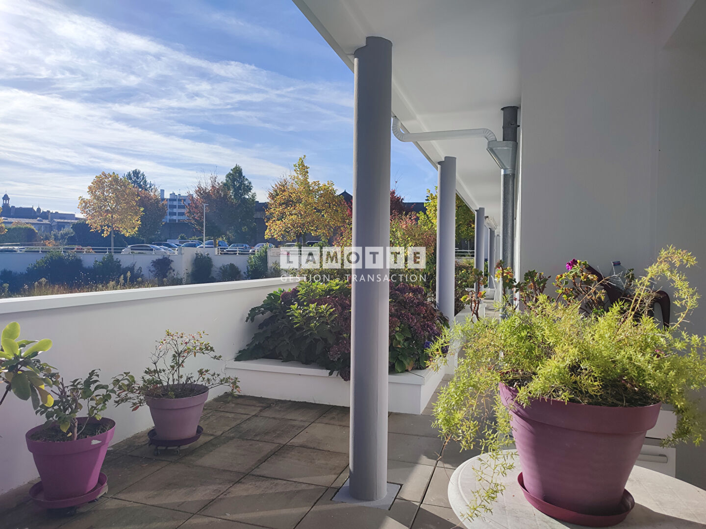 Photo APPARTEMENT TYPE 6 + GARAGE EN SOUS SOL + PARKING - RESIDENCE DE STANDING AVEC ASCENSEUR - TERRASSE // Place de la Libération - Proximité Intramuros - Pompidou - Palais des arts image 3/6