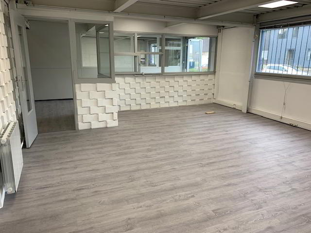 Photo Local industriel Saint Etienne 633m2 image 3/6