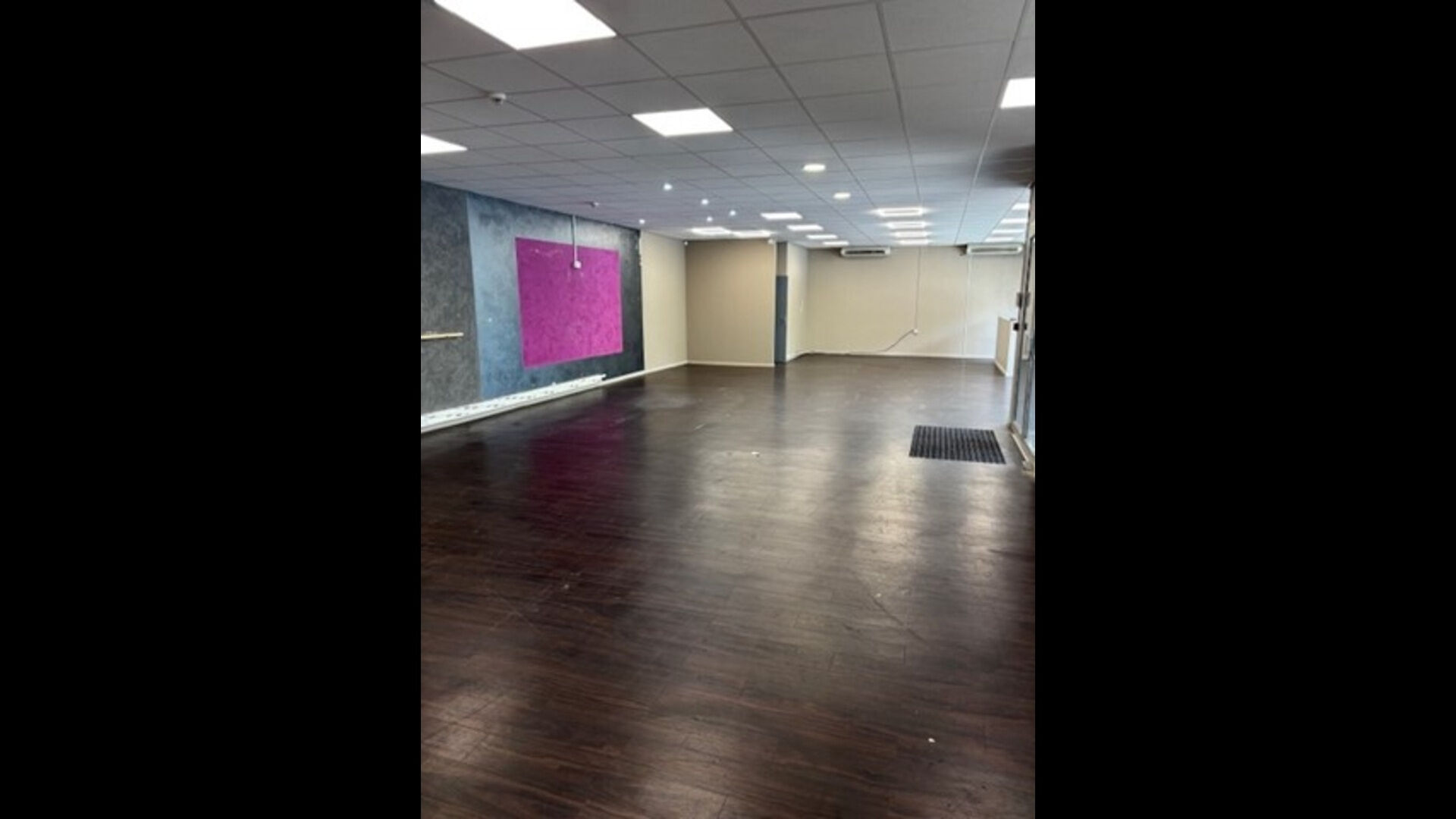 Photo Local d'activité Saint Etienne 322 m2 image 2/6