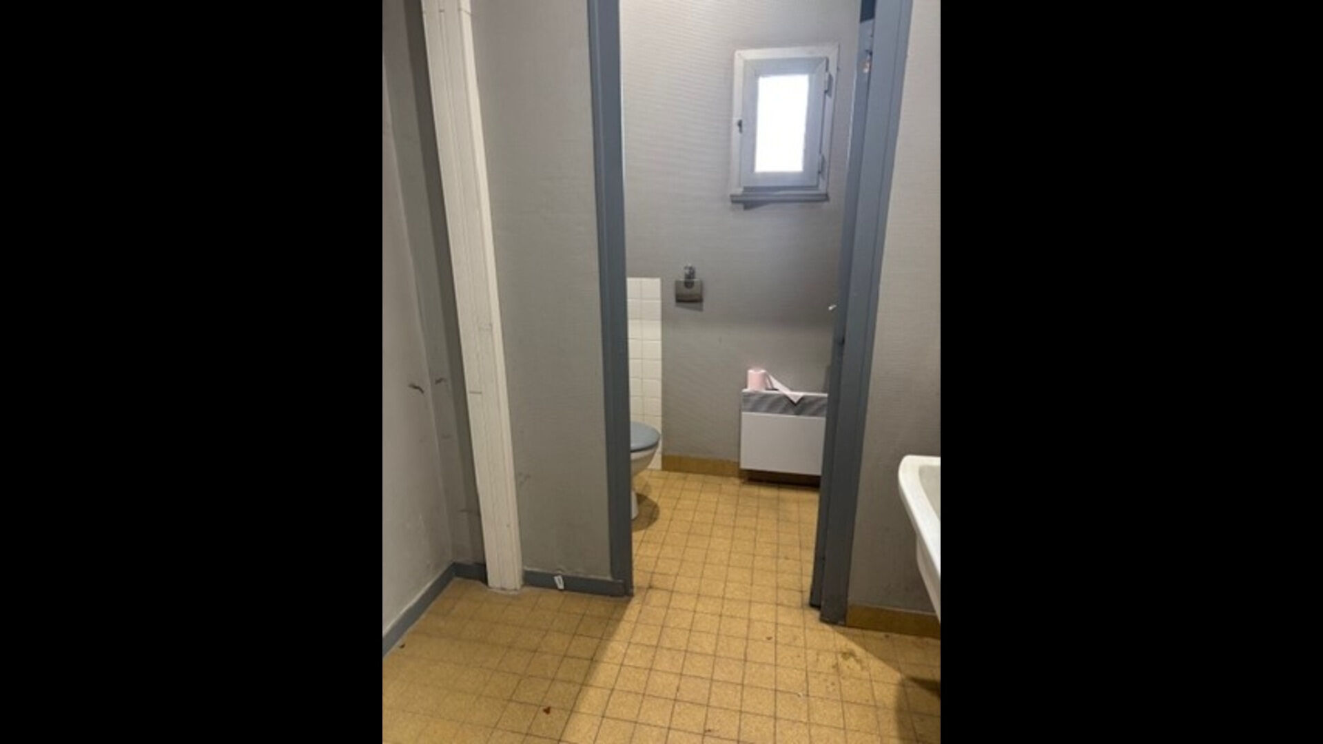 Photo Local d'activité Saint Etienne 322 m2 image 3/6