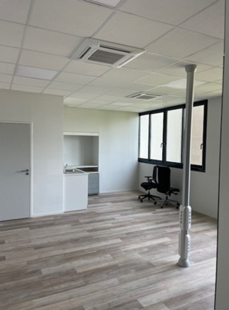 Photo Bureaux 72m² image 5/6