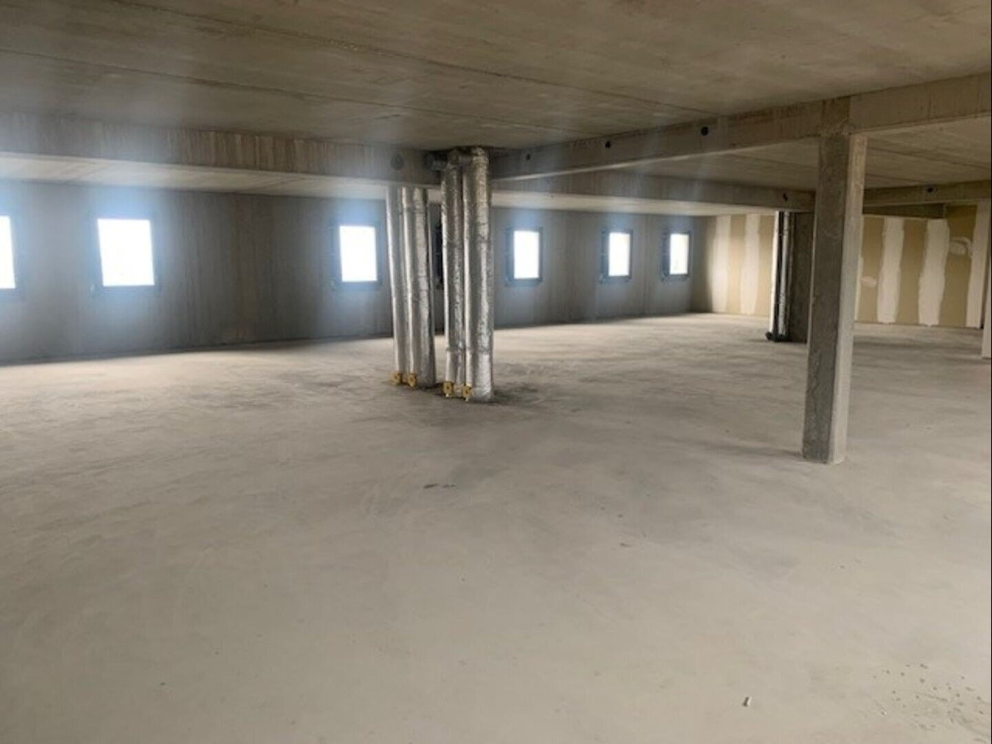 Plateau 154 m² Andrézieux Bouthéon