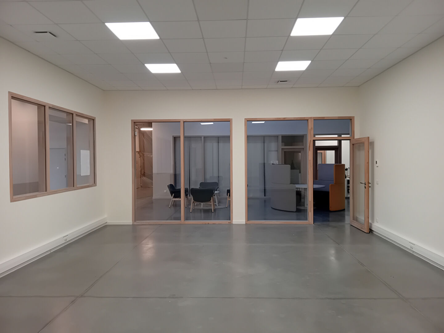 Photo Bureaux Saint Etienne 85m2 image 2/4