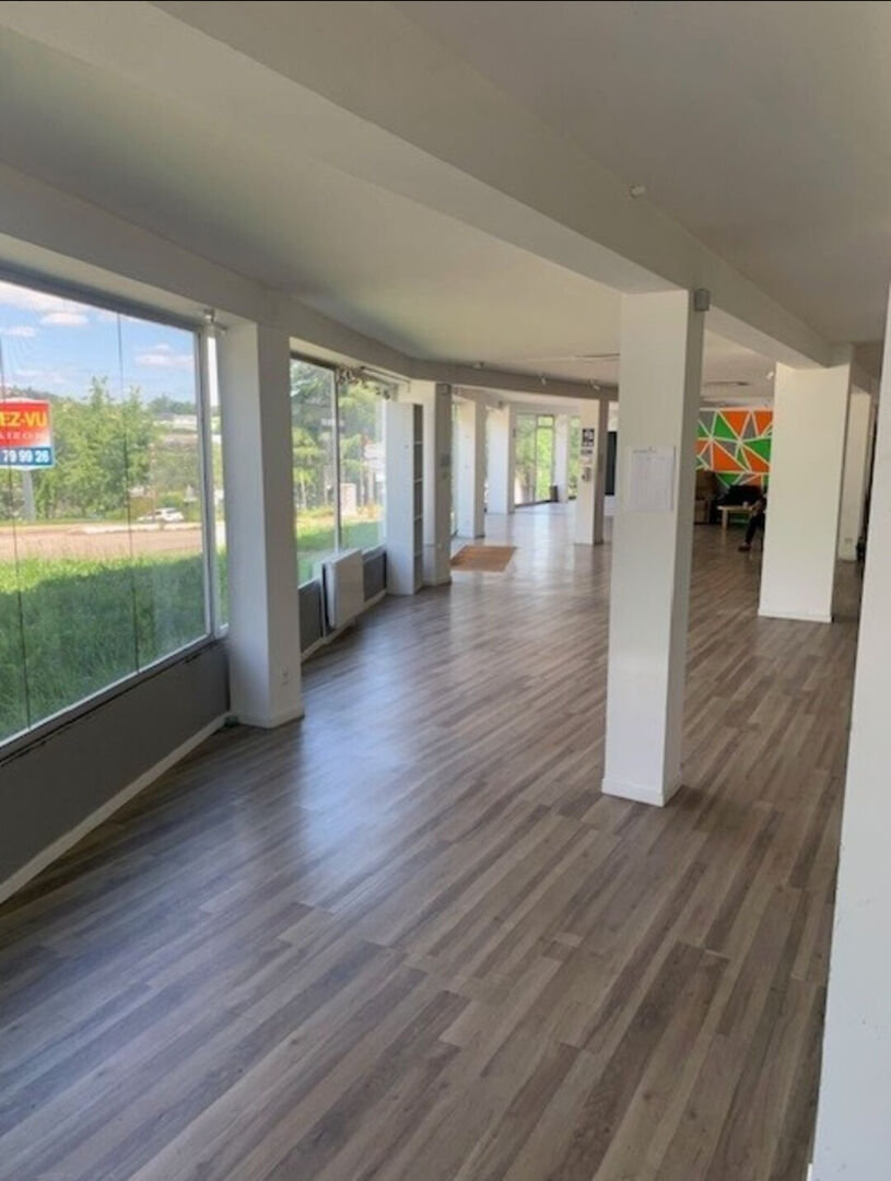 Photo Local 317m² Saint-Etienne image 3/6