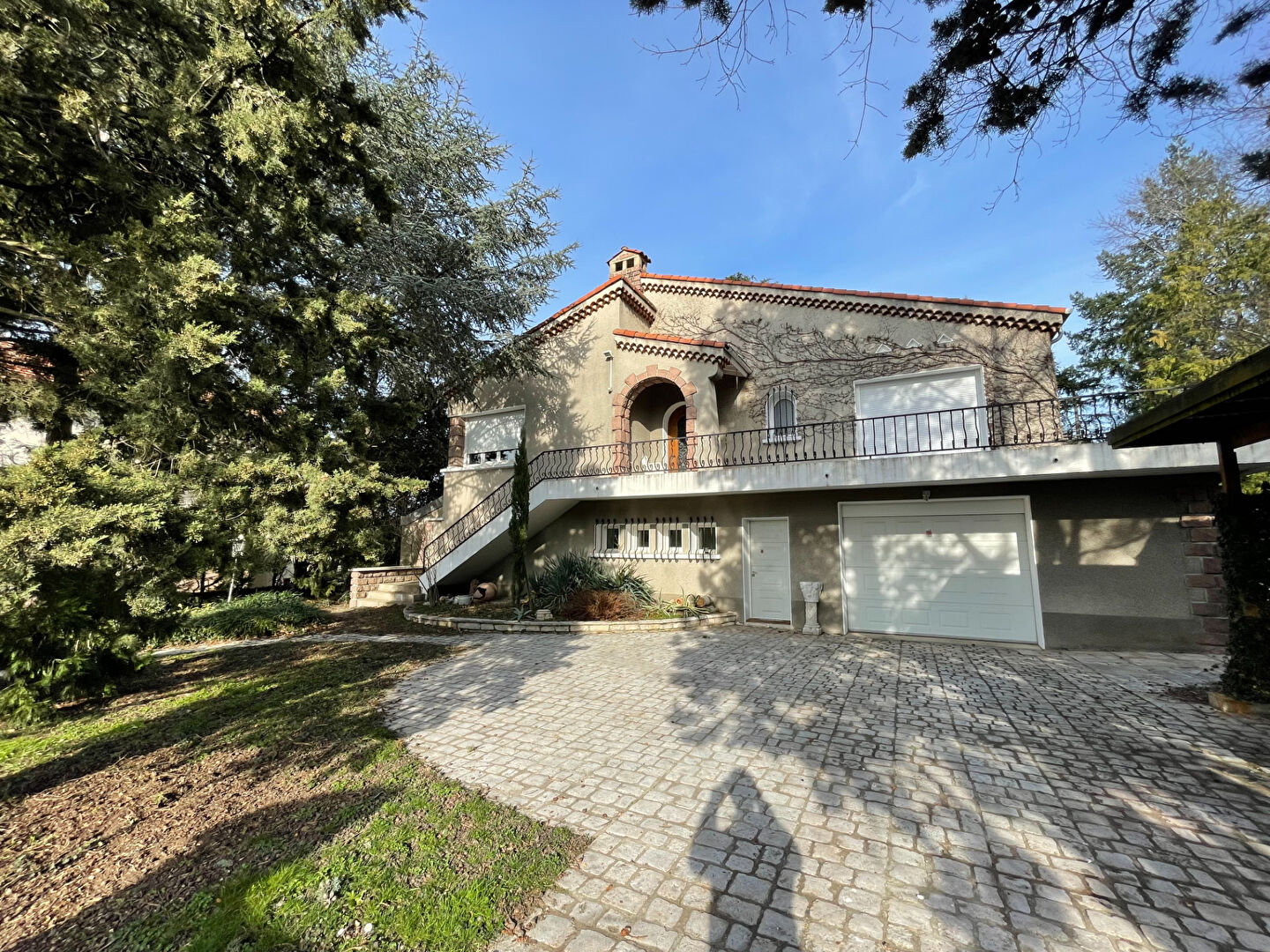 Villa 6 pièces de 208 m2 à Saint-Chamond