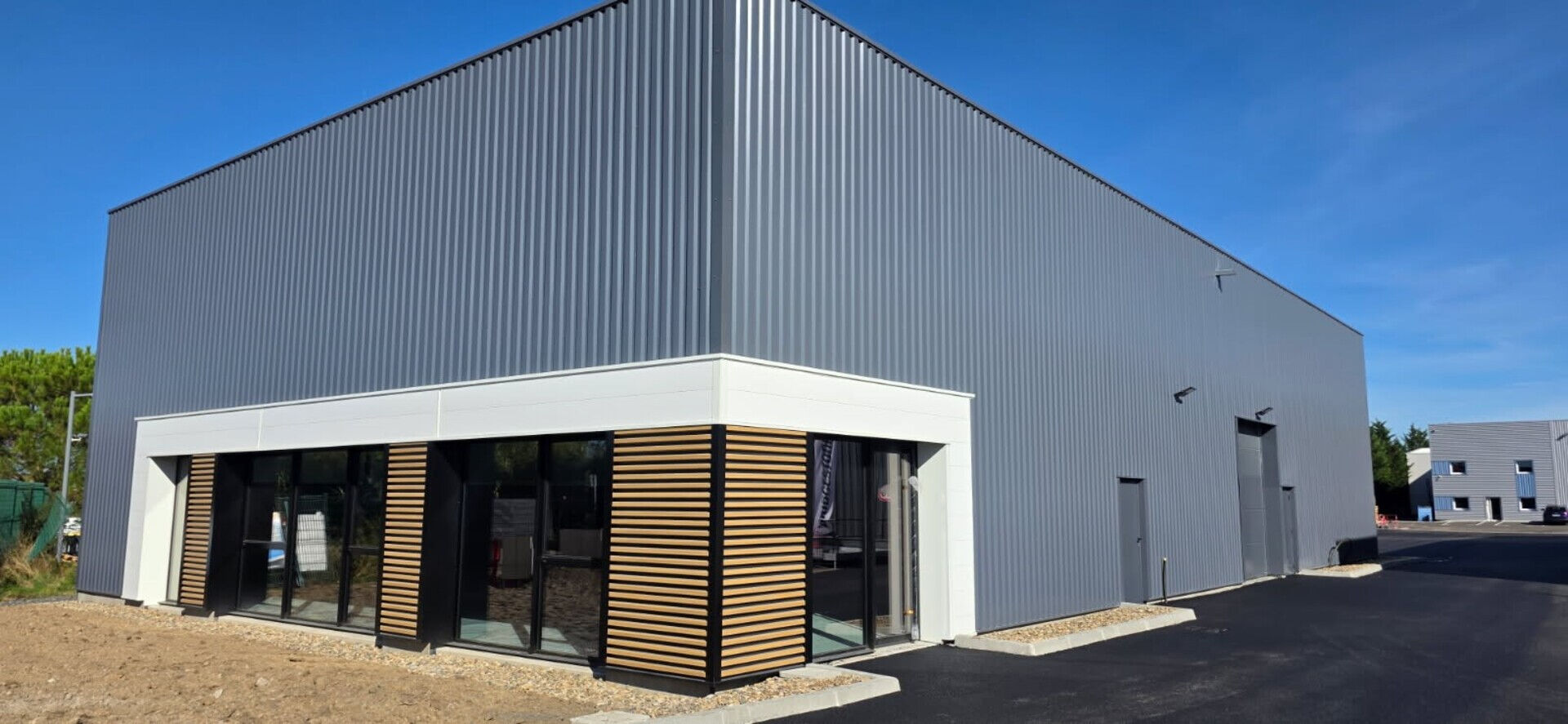 Bâtiment artisanal 450m² Andrezieux