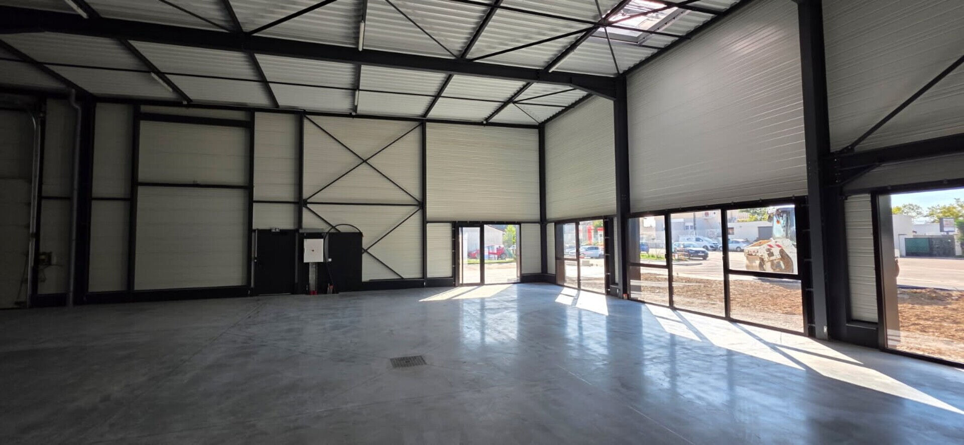 Photo Bâtiment artisanal 450m² Andrezieux image 4/5