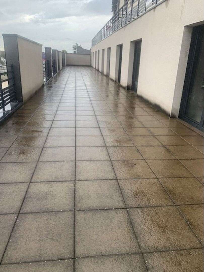 Photo Plateau 593 m² Andrézieux Boutéhon image 3/3