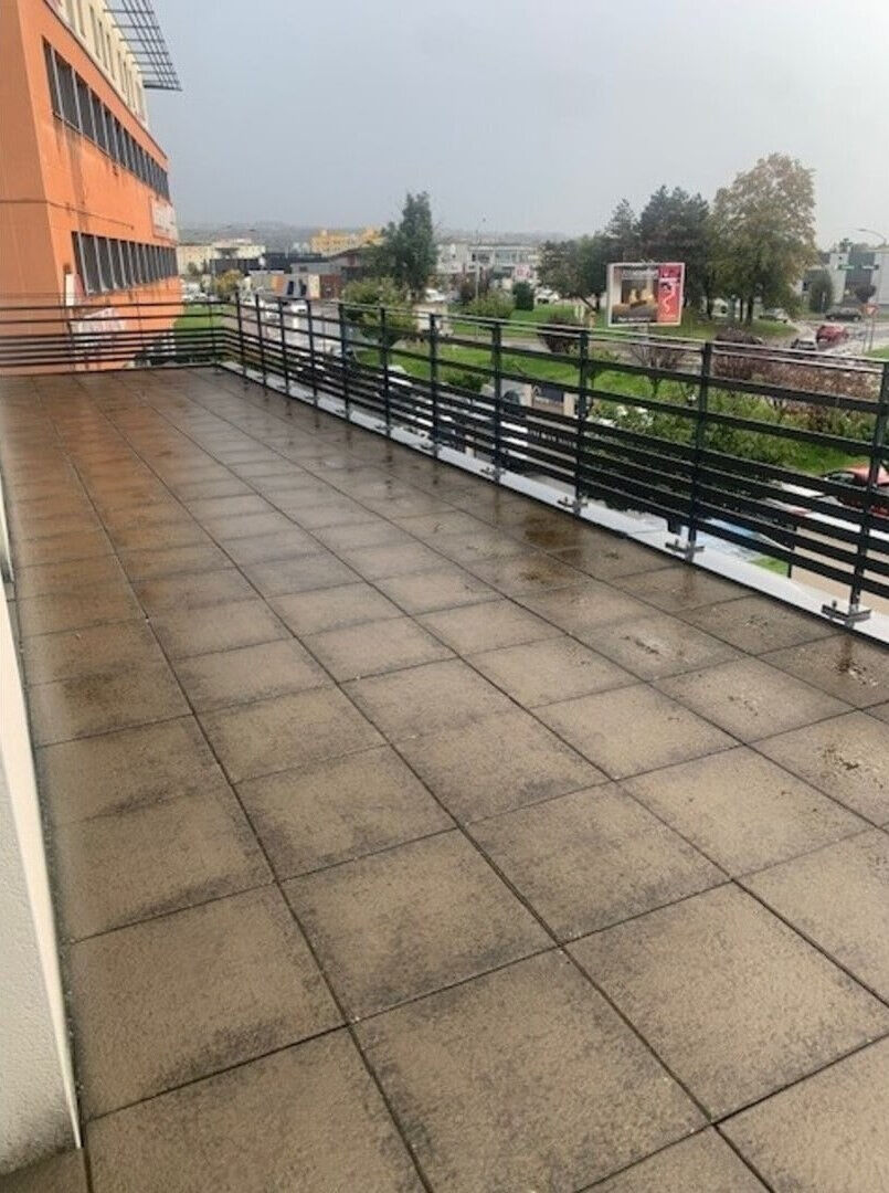 Photo Plateau de 216 m² Andrézieux Bouthéon image 2/3