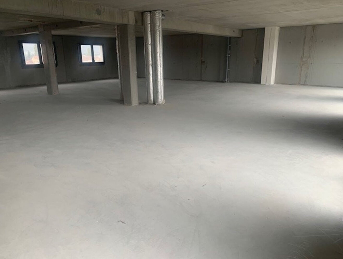 Photo Plateau de 216 m² Andrézieux Bouthéon image 3/3