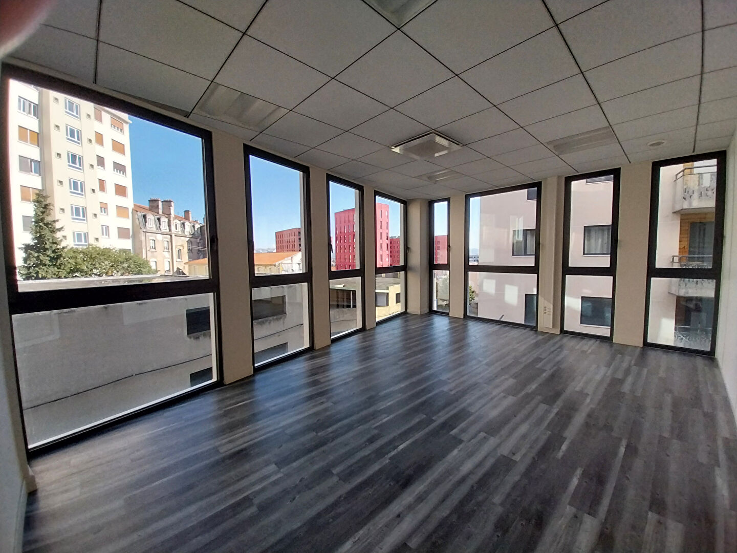 Photo Bureaux 146m² Saint Etienne image 2/5