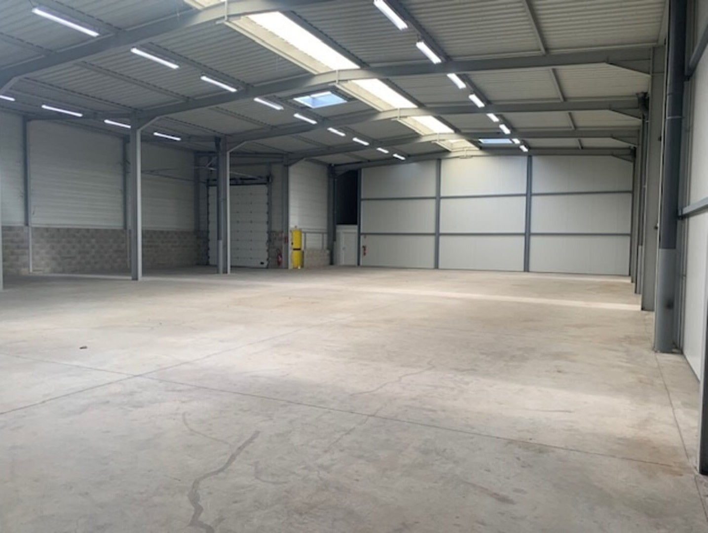 Photo RARE Local d'activité  660m² Vallée du Gier image 3/4