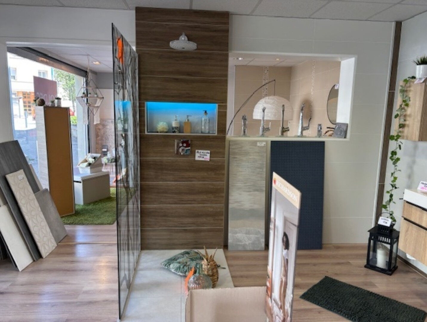 Local commercial La Talaudiere 83 m2