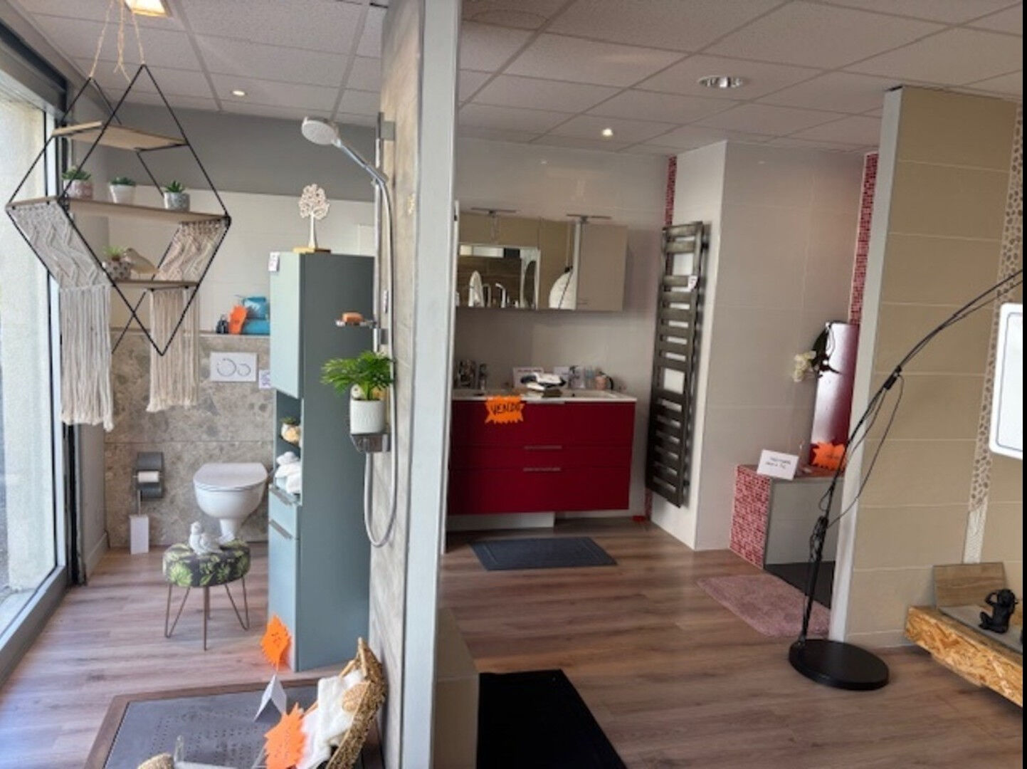 Photo Local commercial La Talaudiere 83 m2 image 3/6