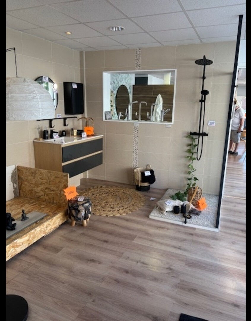 Photo Local commercial La Talaudiere 83 m2 image 5/6