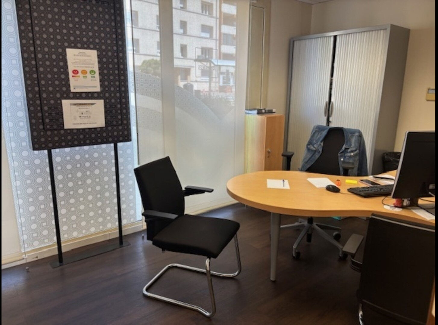 Photo Local commercial La Talaudiere 155 m2 image 3/6