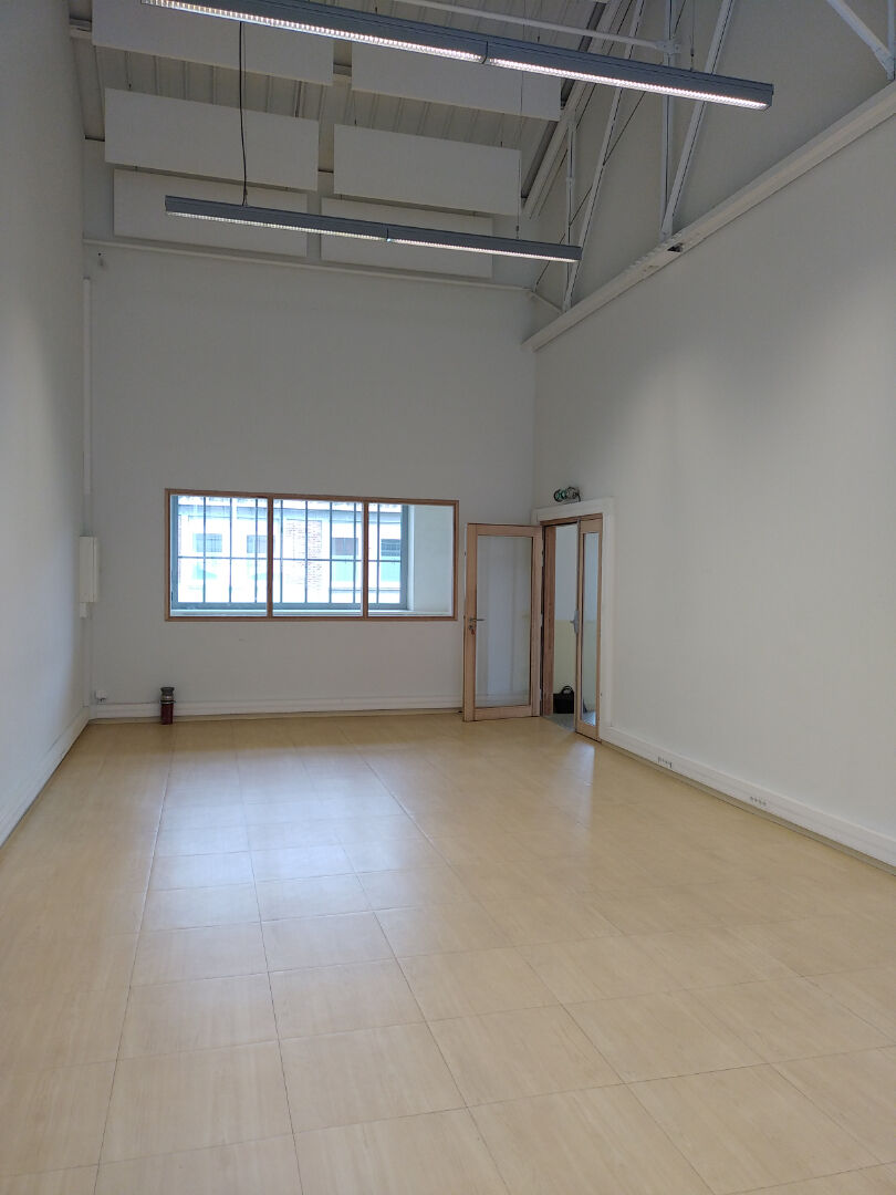 Local Saint Etienne 94m2