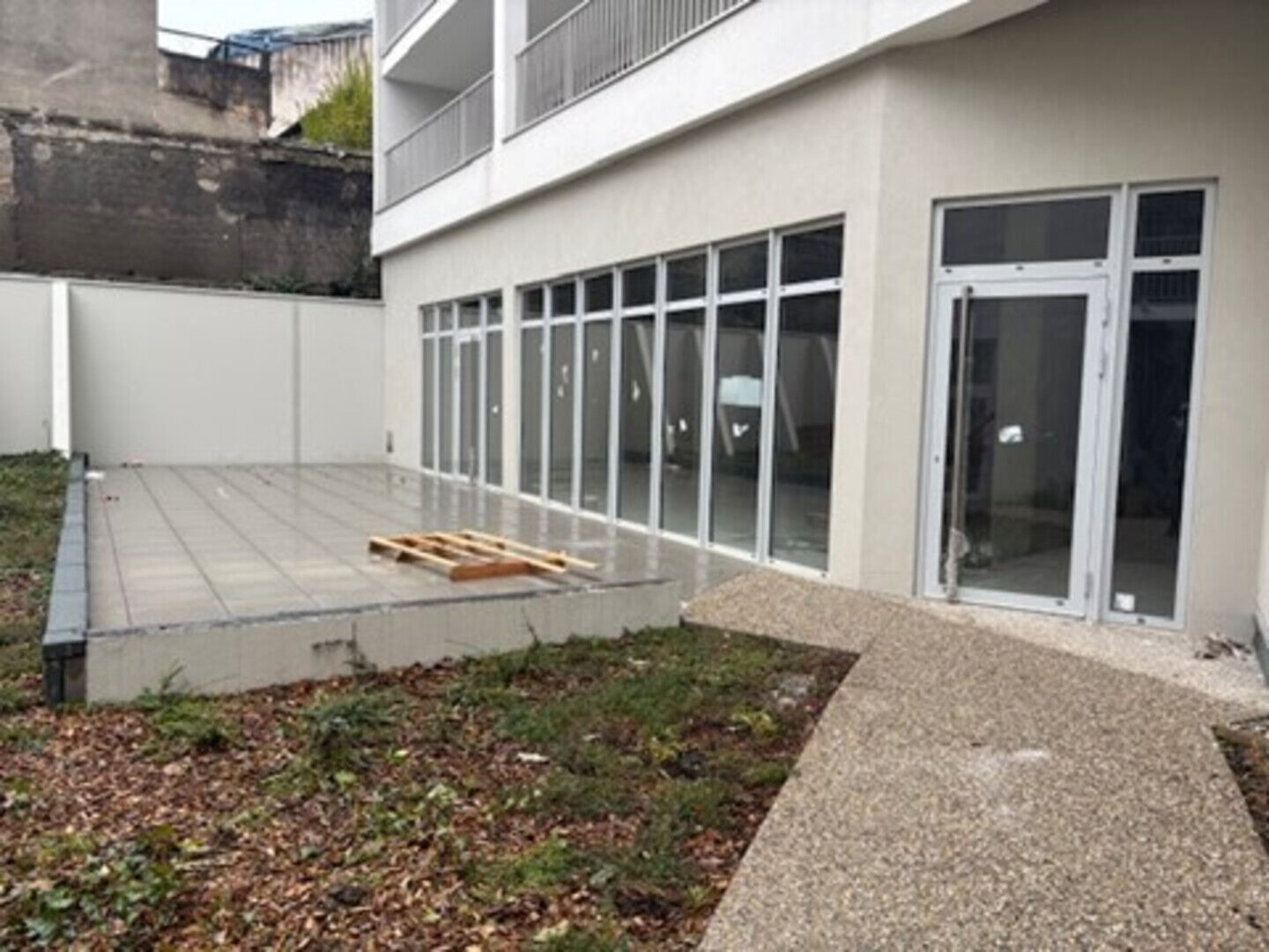 Local commercial Saint Etienne 186.1 m2