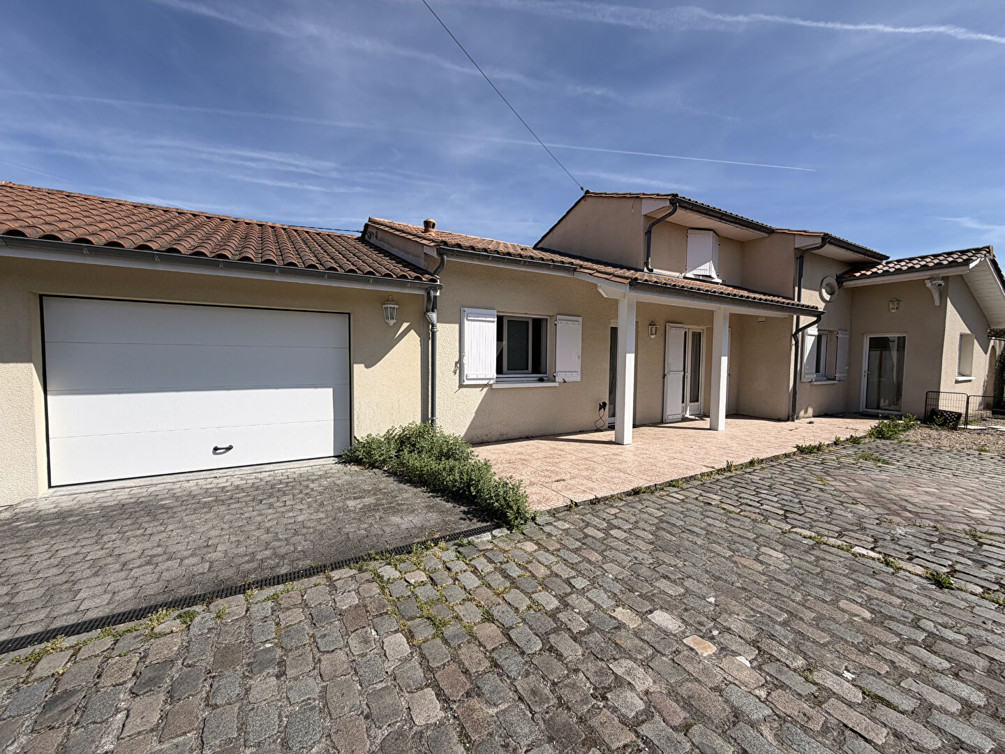 Agence immobilière de 
 LA ROCH'IMMO La Roche Posay - LA ROCH'IMMO 
