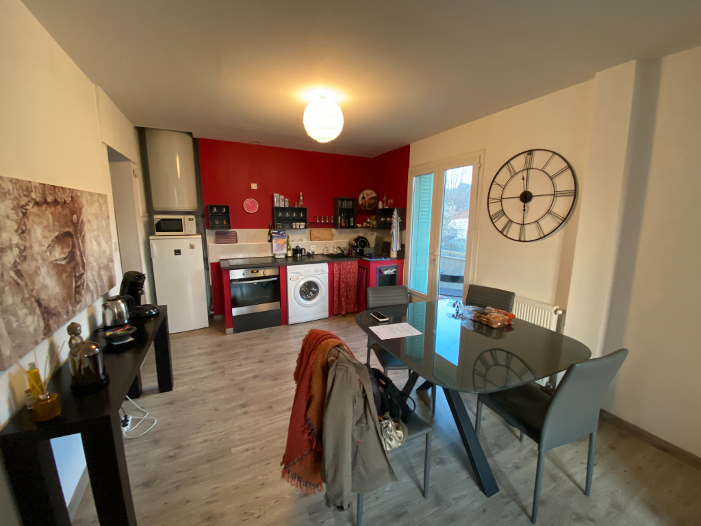 Photo Location aix nord proche centre LC Gestion vous propose un appartement meublé de type 2 avec balcon et parking privatif image 2/6