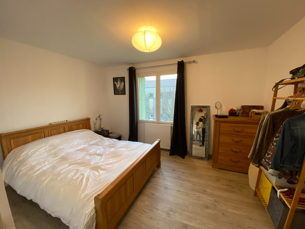 Photo Location aix nord proche centre LC Gestion vous propose un appartement meublé de type 2 avec balcon et parking privatif image 4/6