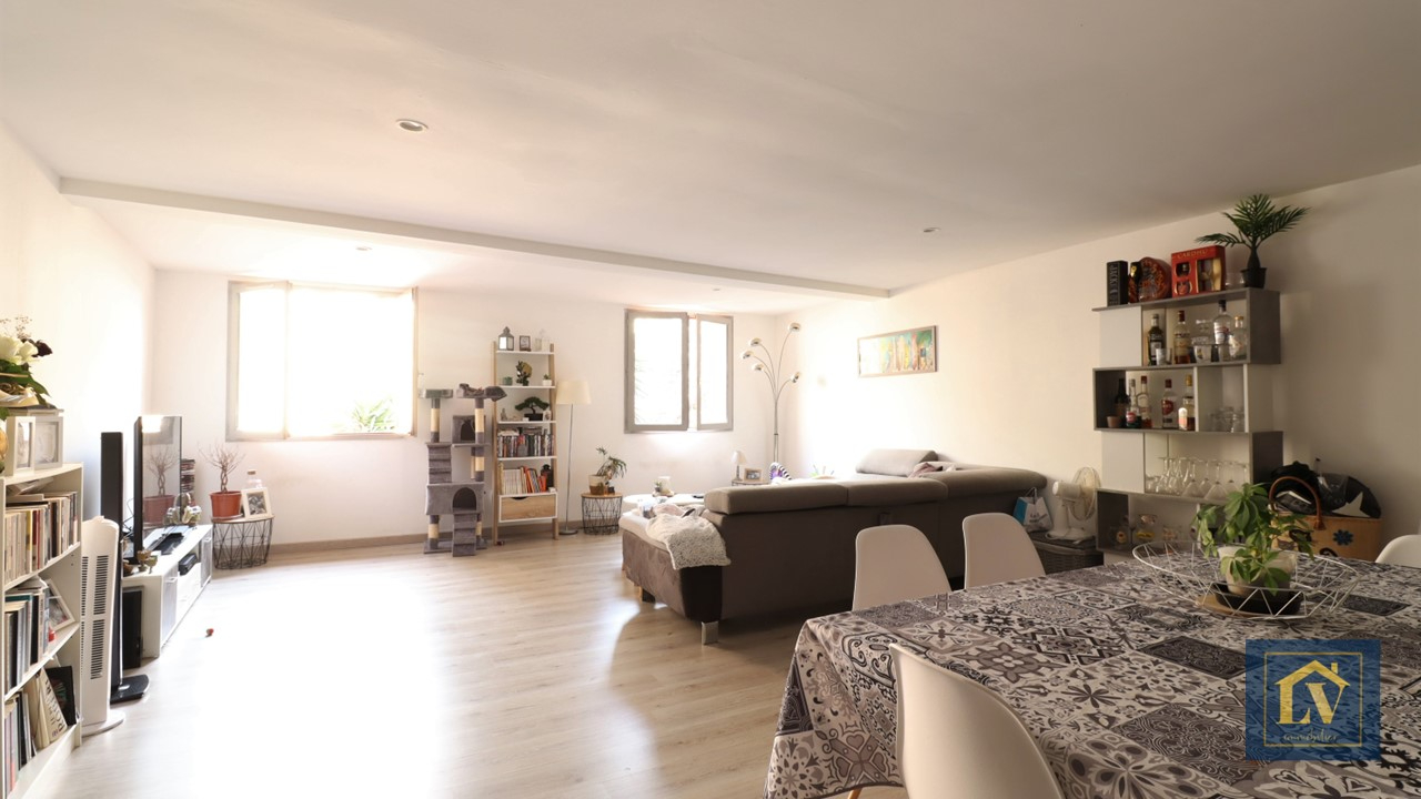 A louer appartement T4 en duplex avec grande terrasse à PÉZILLA LA RIVIERE