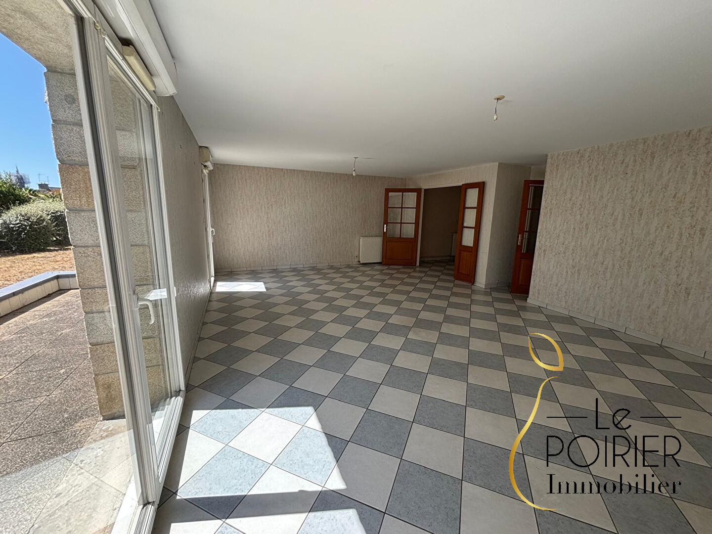 Agence immobilière de Le Poirier Immobilier - Le Poirier Immobilier LAMBALLE