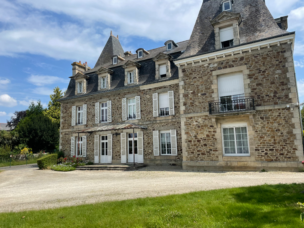 Agence immobilière de Le Poirier Immobilier - Le Poirier Immobilier LAMBALLE