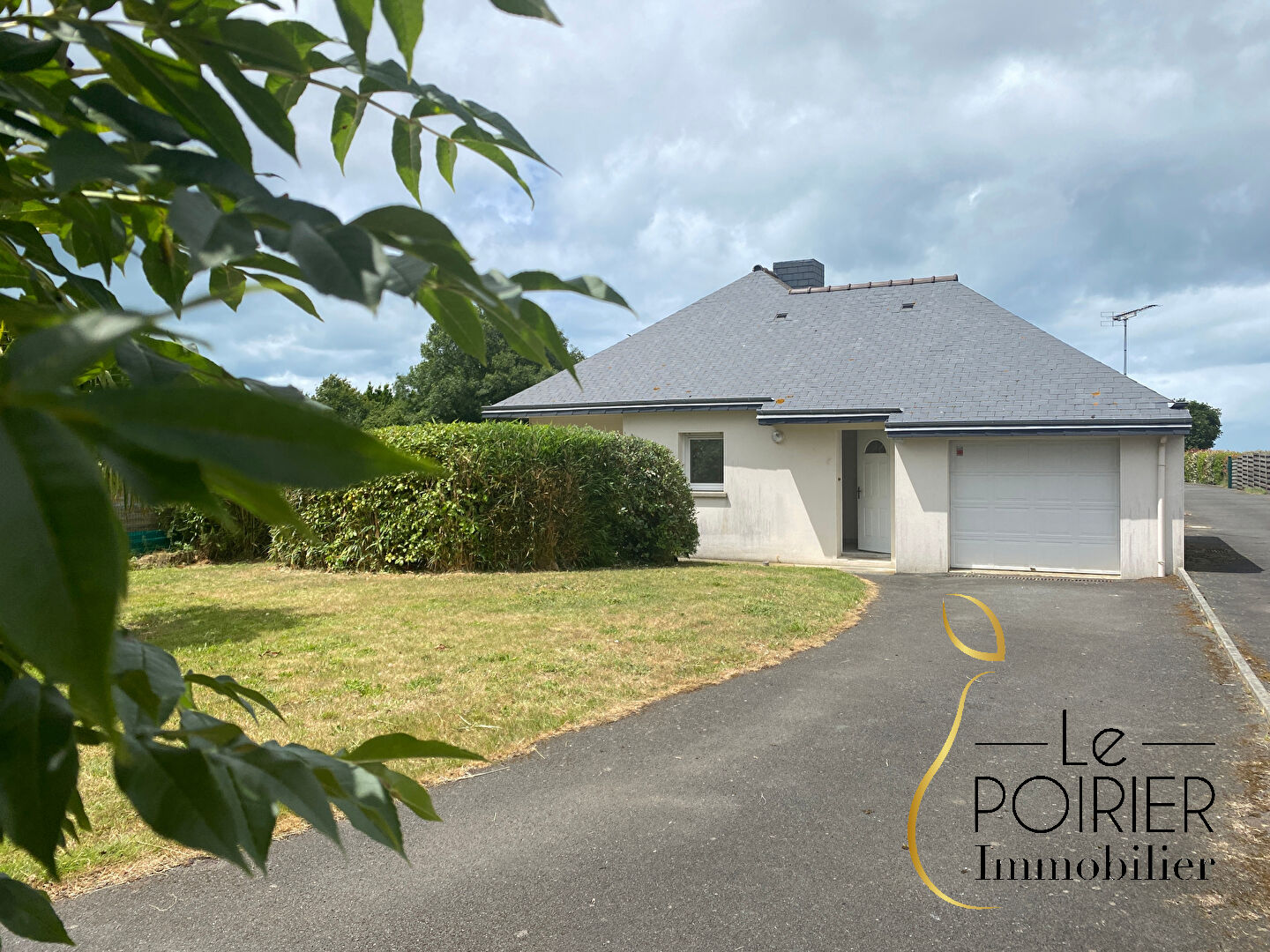 Agence immobilière de 
 Le Poirier Immobilier - Le Poirier Immobilier 
