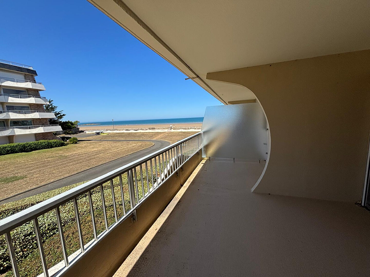 Agence immobilière de Le Poirier Immobilier - Le Poirier Immobilier LAMBALLE