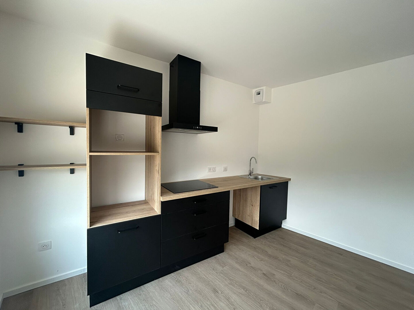Agence immobilière de Le Poirier Immobilier - Le Poirier Immobilier LAMBALLE
