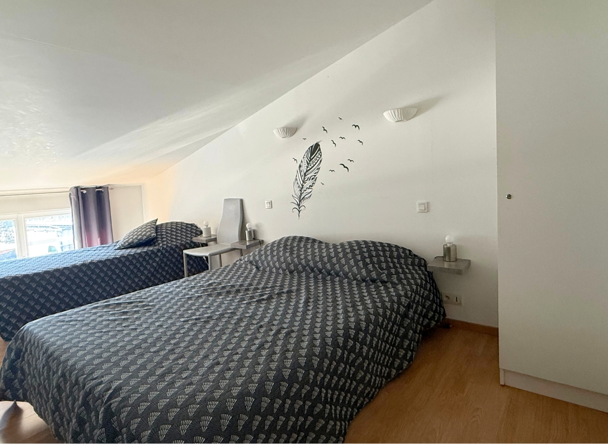 Photo Hillion, Bourg de Saint-René- Duplex lumineux - T2 bis 55.95 m2 image 5/6