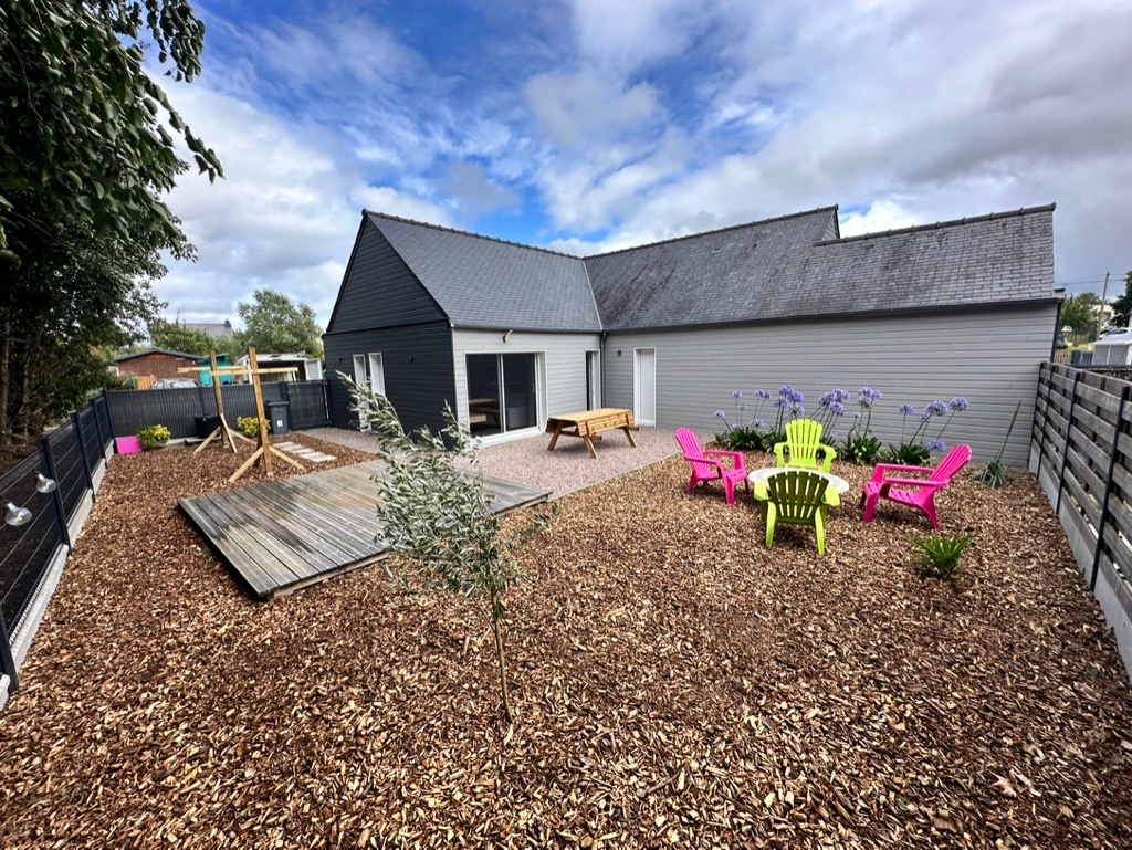 FRÉHEL: Ensemble immobilier (2-T2 ET 1-T3)