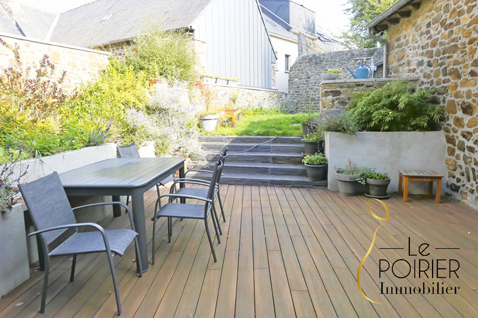 Agence immobilière de Le Poirier Immobilier - Le Poirier Immobilier LAMBALLE