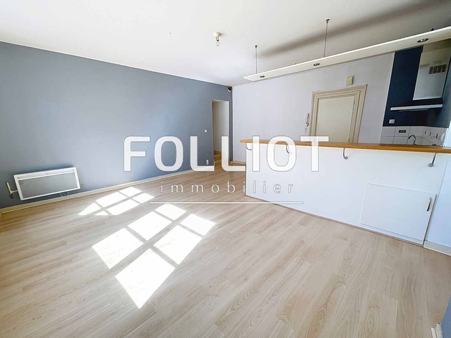 Photo FOUGERES RDC T2 50 m² image 2/6